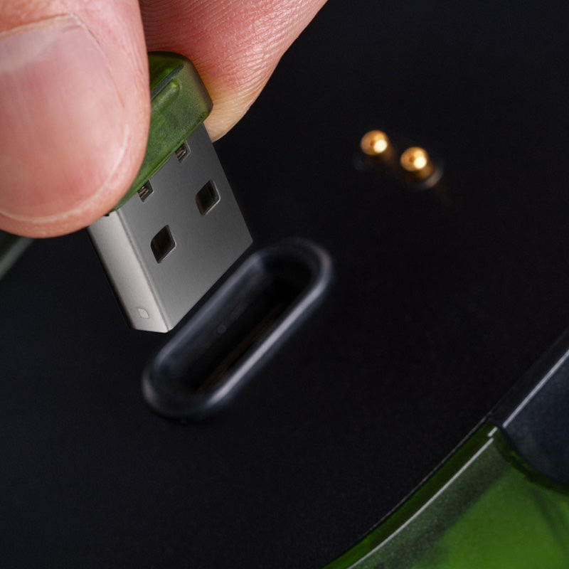 8BitDo Retro R8 Mouse - Xbox Edition - Image 6