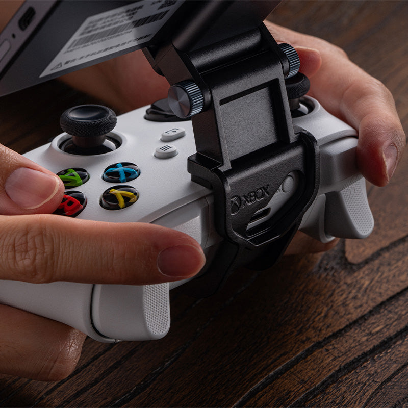 8BitDo Mobile Gaming Clip for Xbox Controllers - Image 6